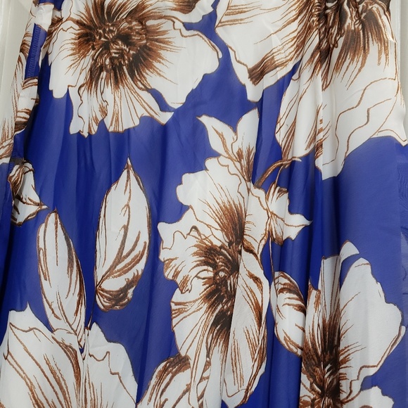 Floor length skirt - Picture 3 of 3